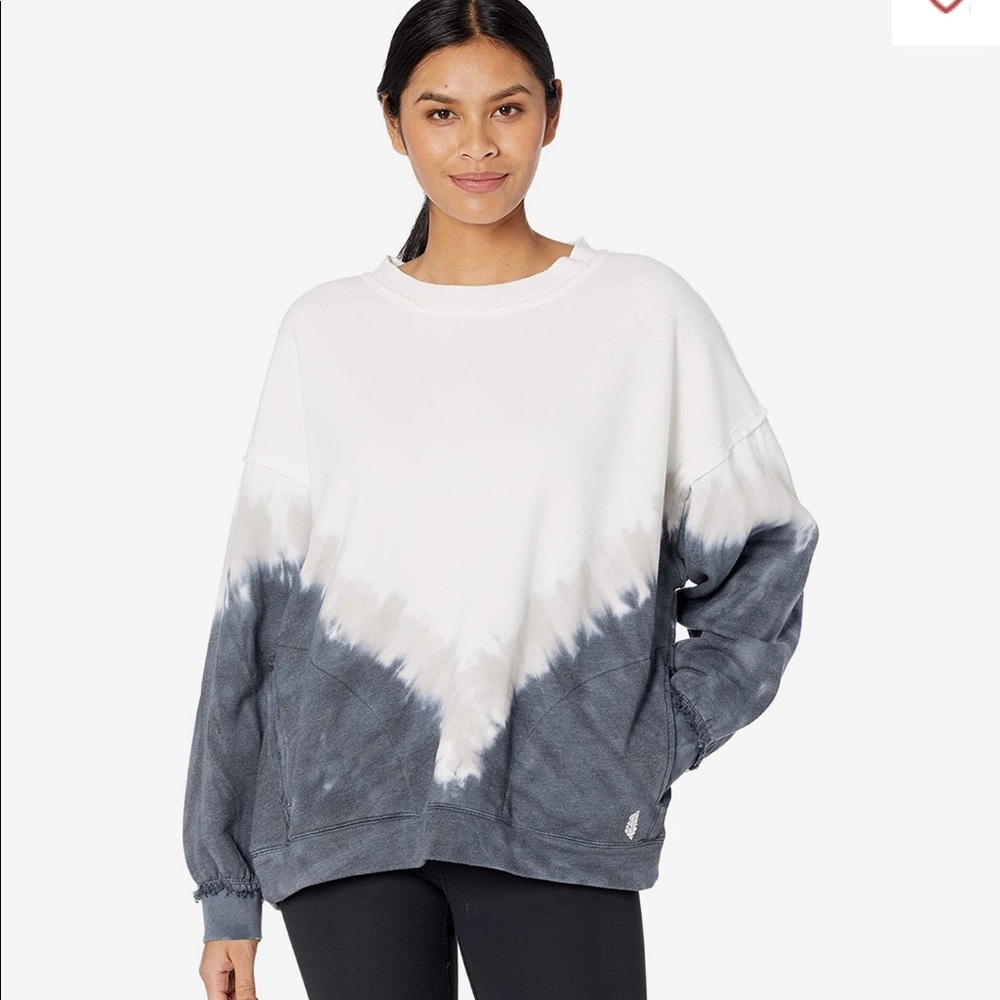 Free people sweatshirt 💕🛒NWT 💕💕